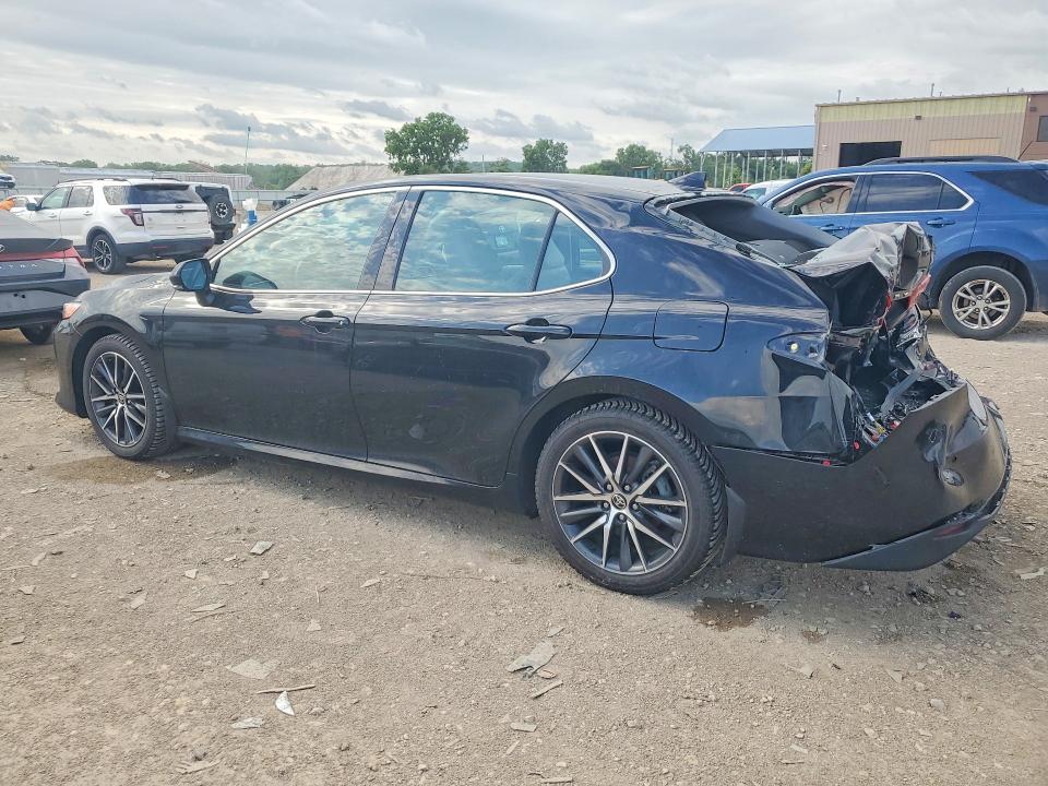 56866076 :رقم المزاد ، 4T1F31AK9NU597488 vin ، 2022 Toyota Camry مزاد بيع