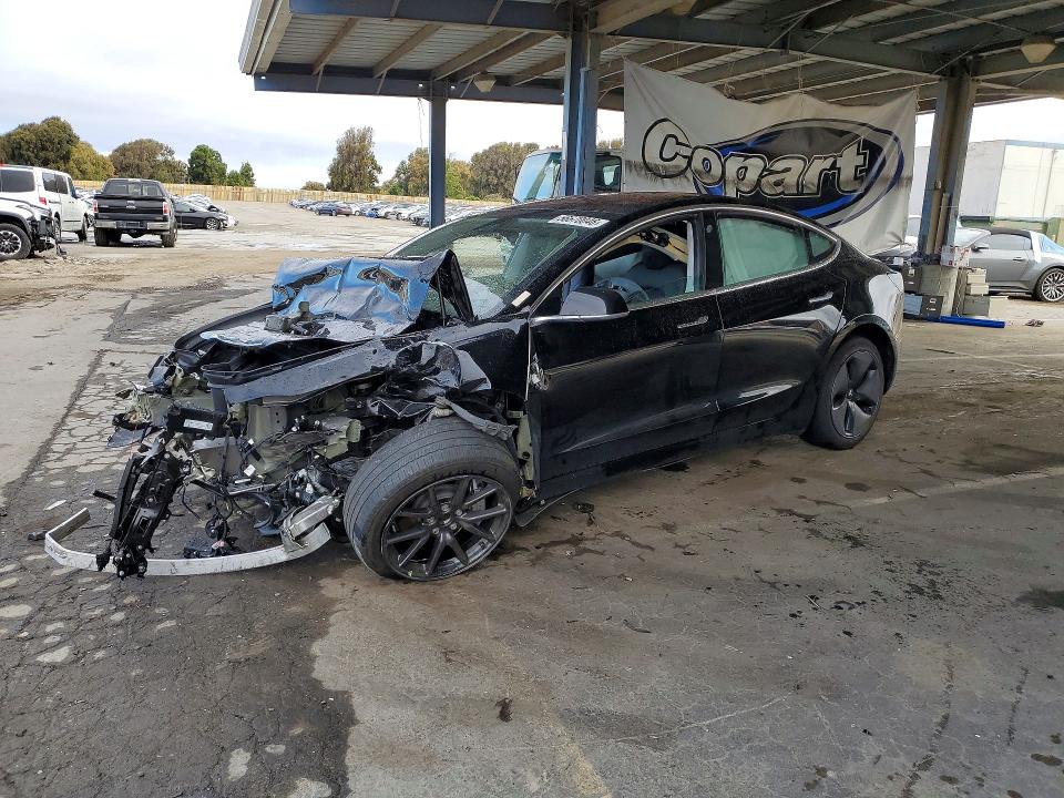 Продажа на аукционе авто 2018 Tesla Model 3, vin: 5YJ3E1EA8JF031313, номер лота: 56670046