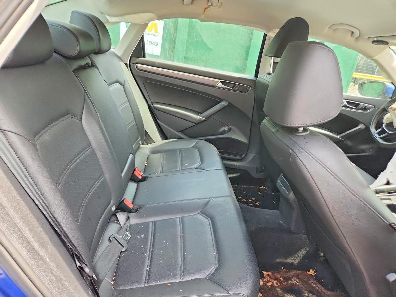 56282886 :رقم المزاد ، 1VWDT7A32HC045779 vin ، 2017 Volkswagen Passat مزاد بيع