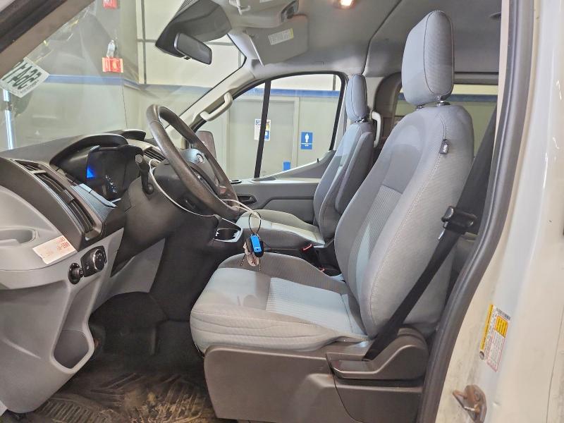 56410096 :رقم المزاد ، 1FBZX2YG4FKA83515 vin ، 2015 Ford Transit مزاد بيع