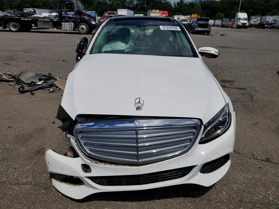 57294556 :رقم المزاد ، 55SWF4KB7FU041409 vin ، 2015 Mercedes-benz C مزاد بيع