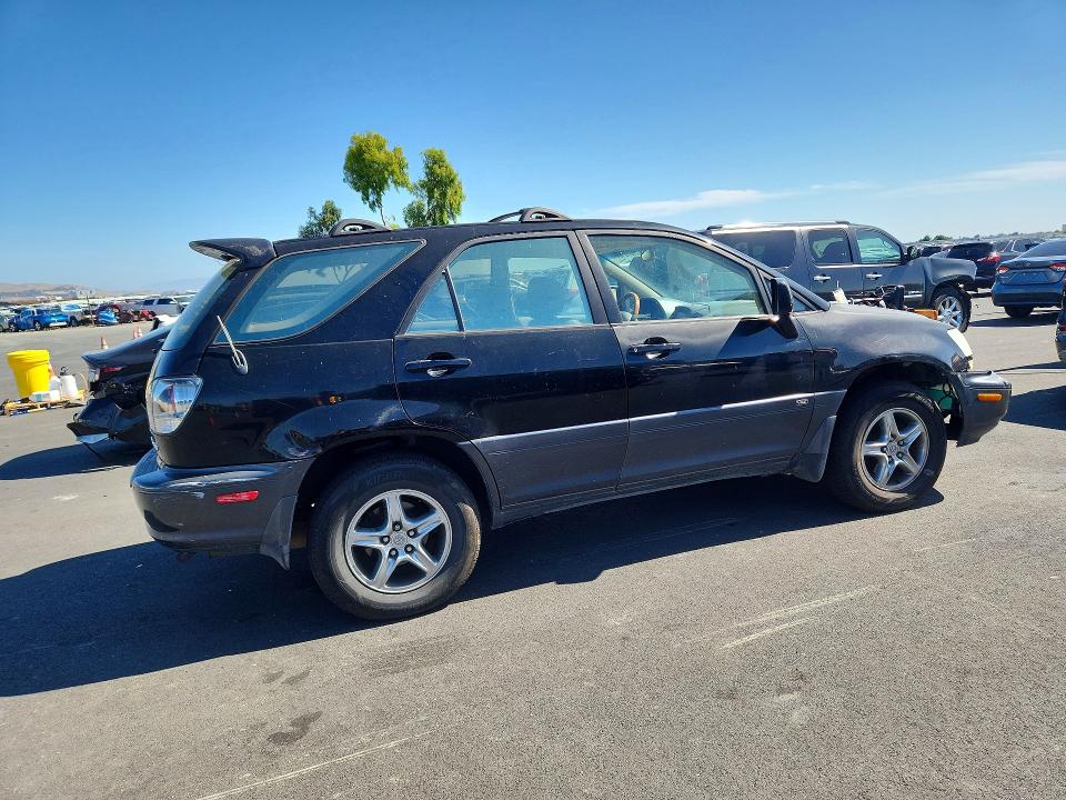 56072106 :رقم المزاد ، JTJGF10U510103127 vin ، 2001 Lexus Rx مزاد بيع