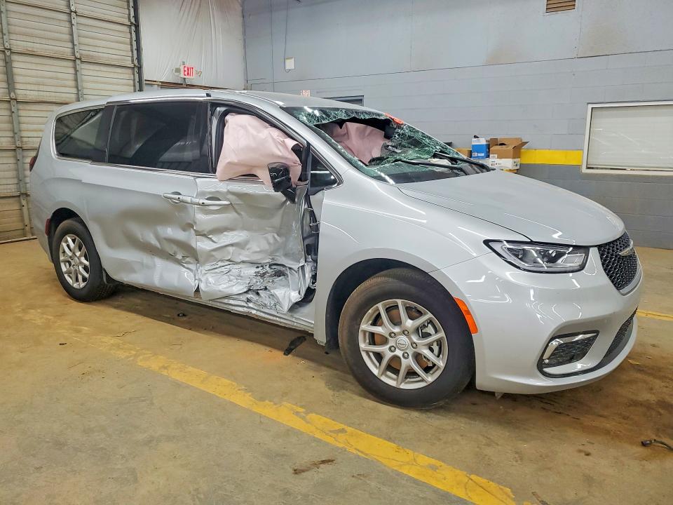 58017286 :رقم المزاد ، 2C4RC1BG5TR239892 vin ، 2026 Chrysler Pacifica مزاد بيع