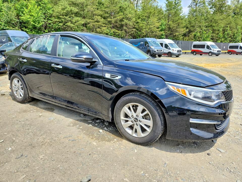 2016 Kia Optima მანქანა იყიდება აუქციონზე, vin: 5XXGT4L39GG063464, აუქციონის ნომერი: 56639726