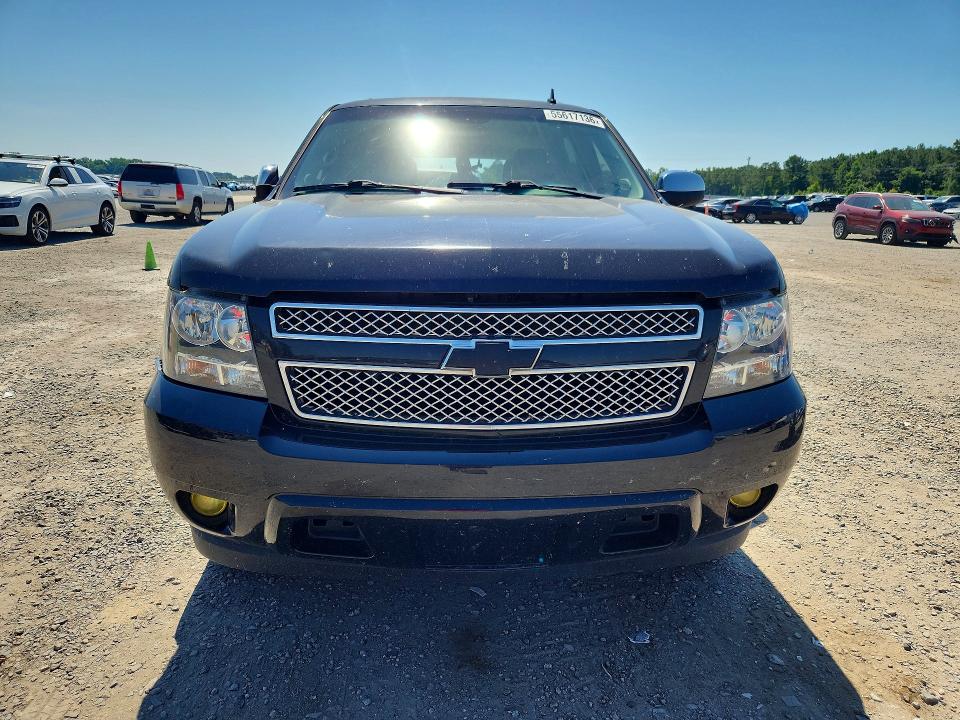 2011 Chevrolet Suburban მანქანა იყიდება აუქციონზე, vin: 1GNSCKE02BR281891, აუქციონის ნომერი: 55617136