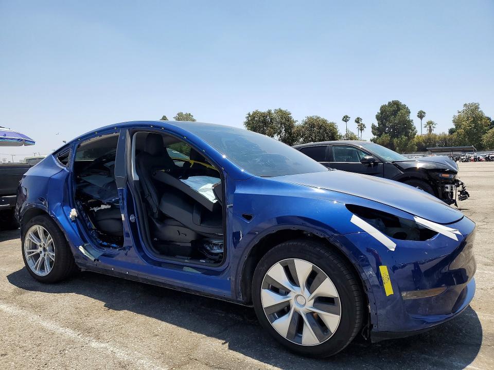 Продажа на аукционе авто 2021 Tesla Model Y, vin: 5YJYGDEE8MF274953, номер лота: 58149826
