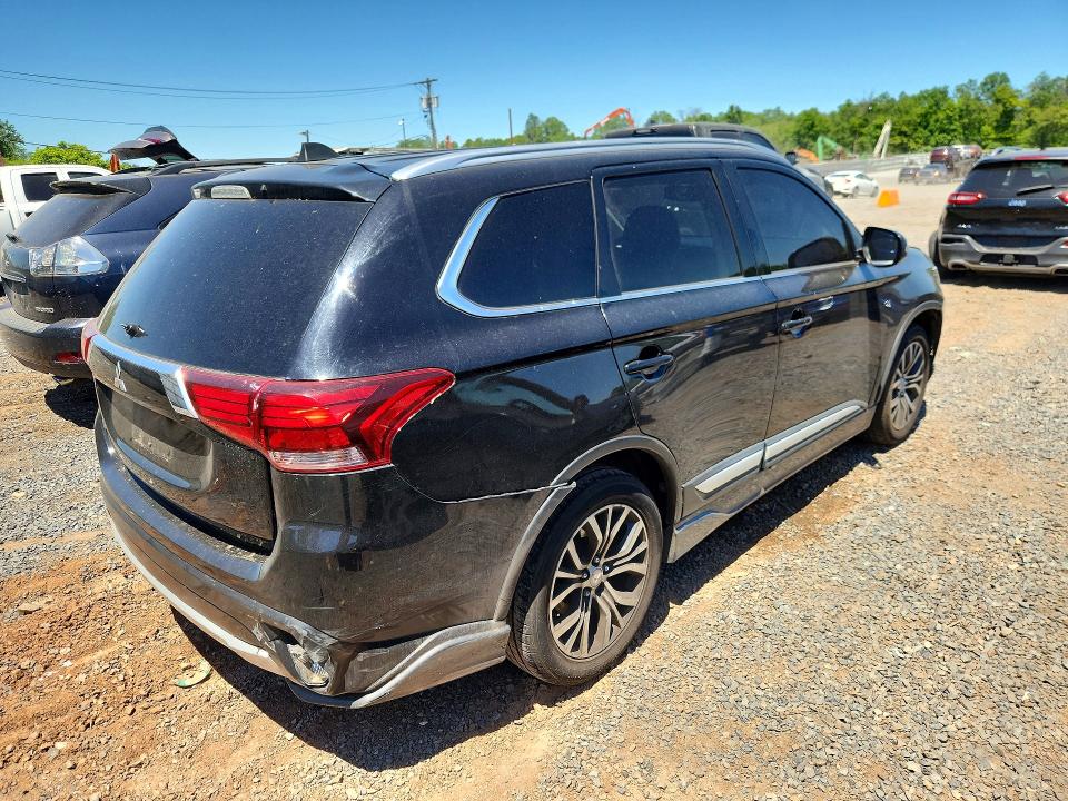 Продаж на аукціоні авто 2018 Mitsubishi Outlander, vin: JA4AZ3A30JJ005922, номер лоту: 55801816