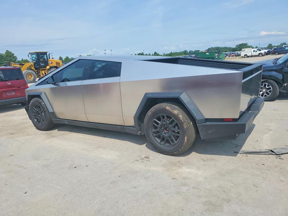 57491176 :رقم المزاد ، 7G2CEHED0SA072551 vin ، 2025 Tesla Cybertruck مزاد بيع