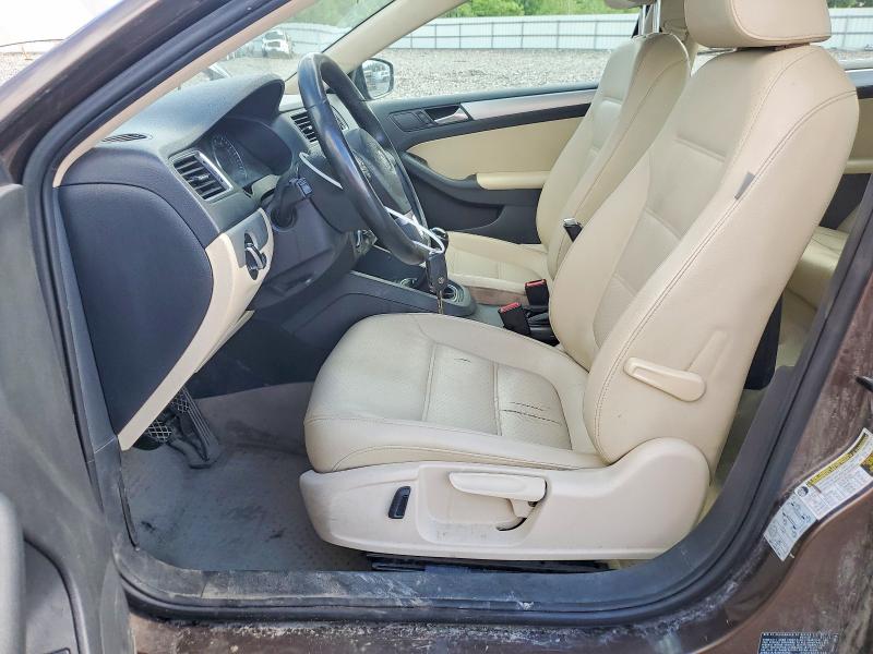 2014 Volkswagen Jetta მანქანა იყიდება აუქციონზე, vin: 3VWB17AJ9EM357765, აუქციონის ნომერი: 57867716