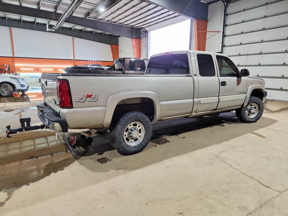 55816036 :رقم المزاد ، 1GCHK29U24E183621 vin ، 2004 Chevrolet Silverado مزاد بيع