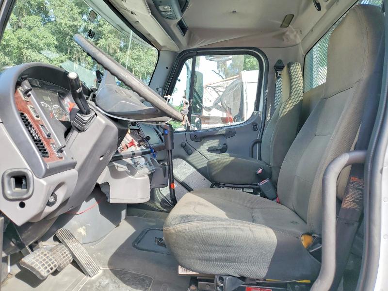 Продажа на аукционе авто 2006 Freightliner M2, vin: 1FVHCYDJ76HW51698, номер лота: 55970896