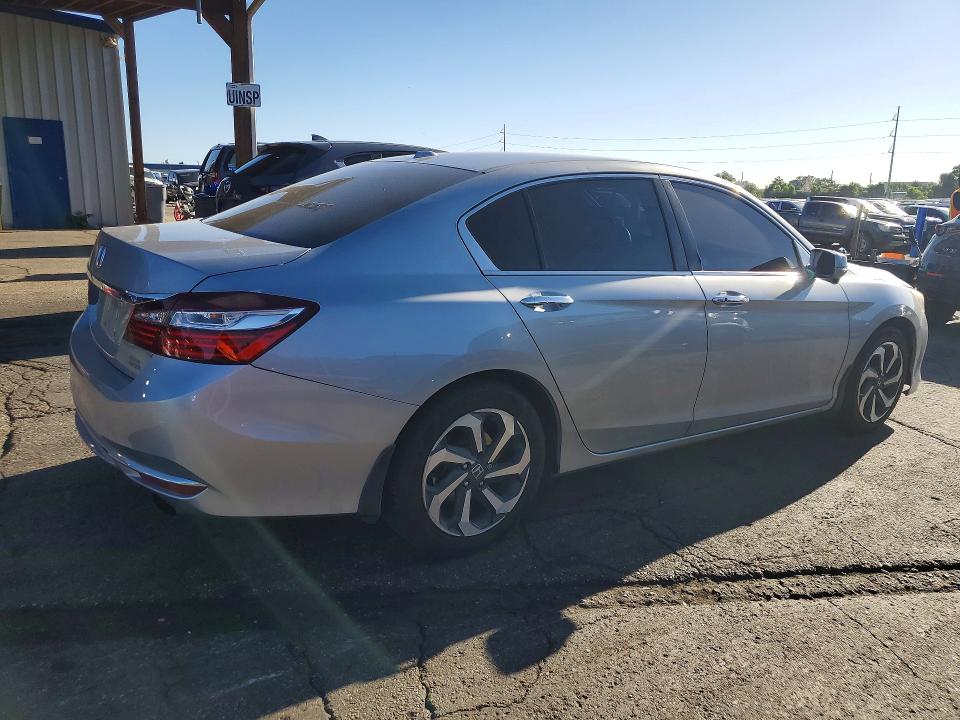 Продаж на аукціоні авто 2017 Honda Accord, vin: 1HGCR2F03HA045639, номер лоту: 57376396