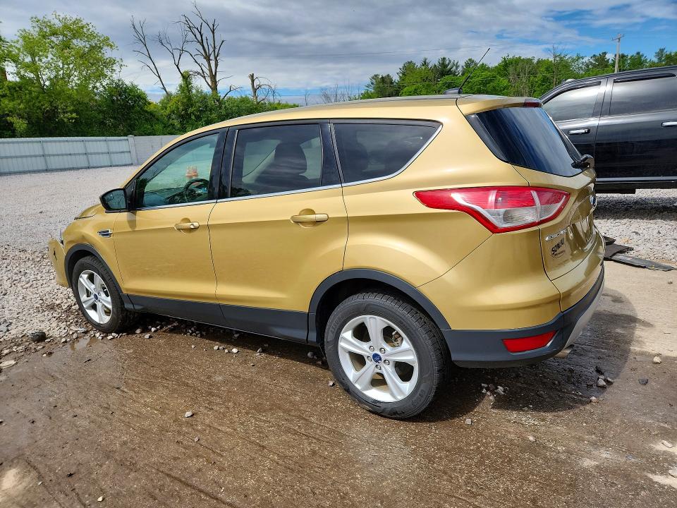 55503546 :رقم المزاد ، 1FMCU9GX2FUC63175 vin ، 2015 Ford Escape مزاد بيع