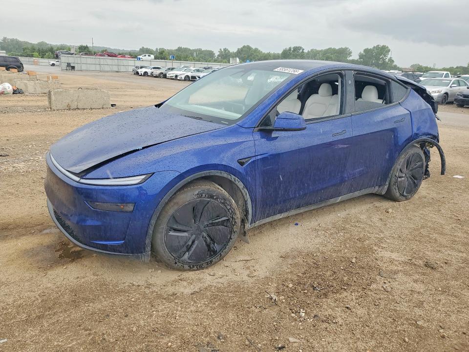 58561256 :رقم المزاد ، 7SAYGDEE2TF424766 vin ، 2026 Tesla Model Y مزاد بيع