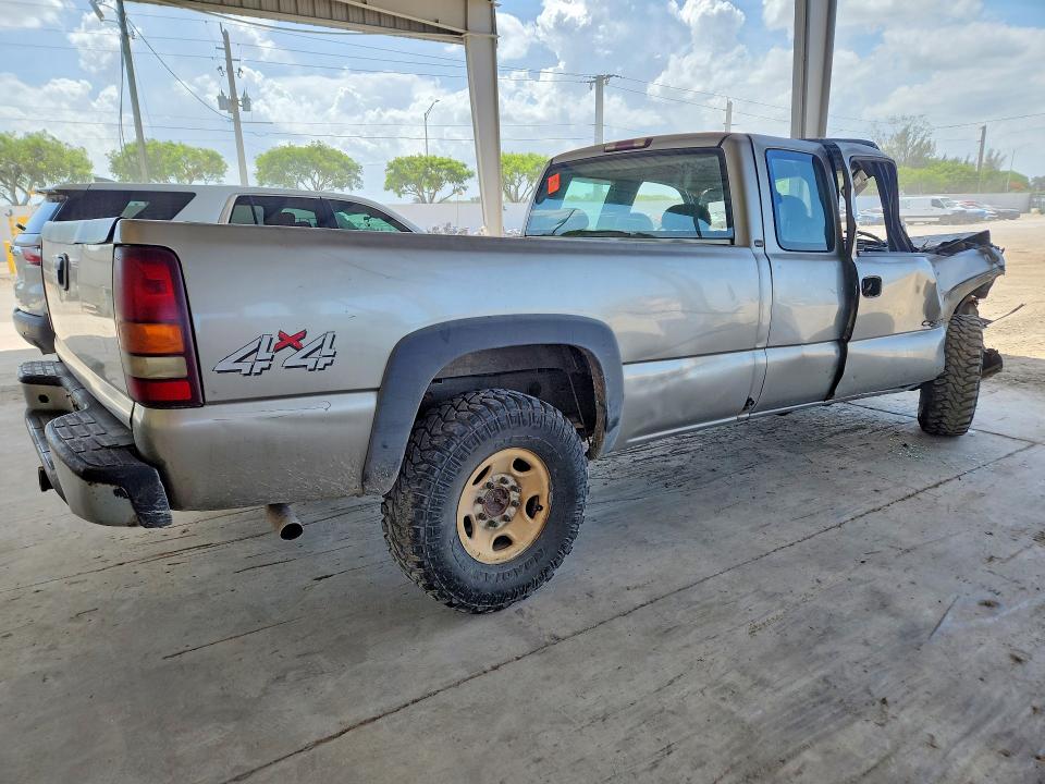 Продаж на аукціоні авто 2000 Chevrolet Silverado, vin: 1GCGK29U9YE140430, номер лоту: 57491706