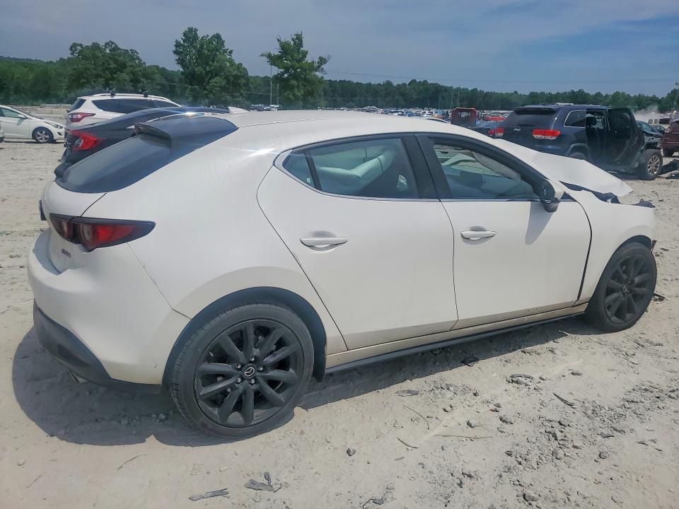 56171756 :رقم المزاد ، JM1BPBML7N1506611 vin ، 2022 Mazda 3 مزاد بيع