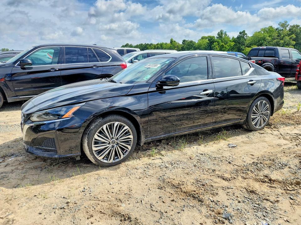 58433366 :رقم المزاد ، 1N4BL4EW3PN317083 vin ، 2023 Nissan Altima مزاد بيع