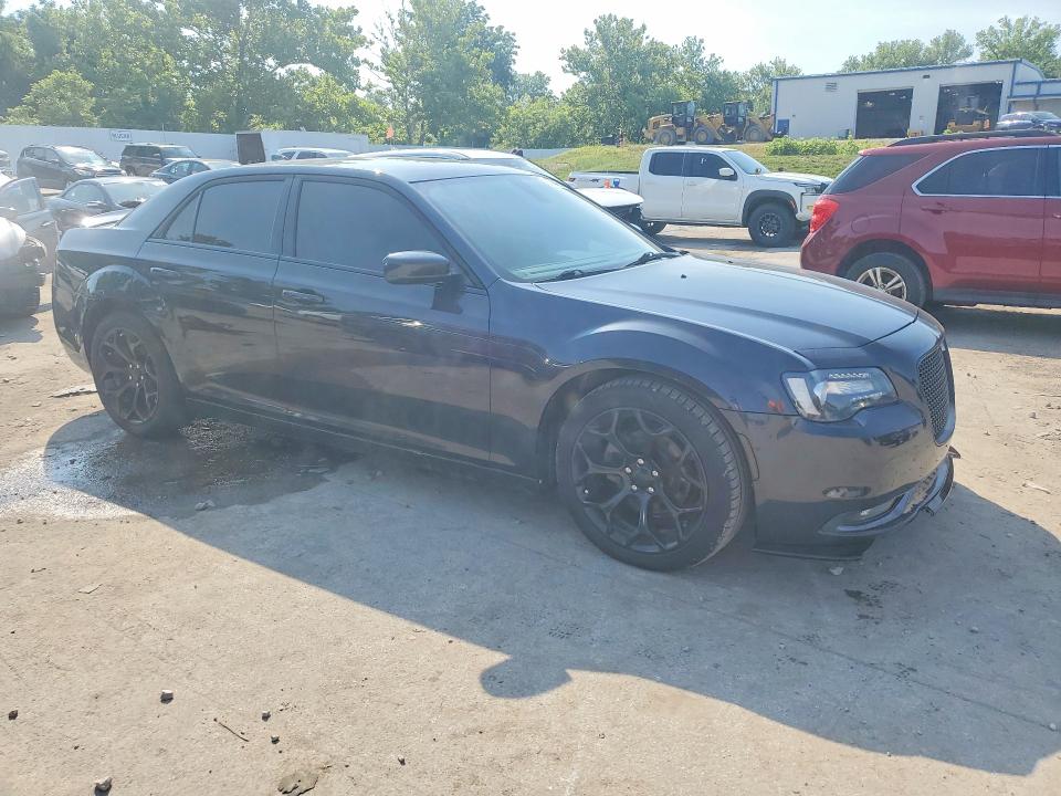 58604436 :رقم المزاد ، 2C3CCABGXKH689505 vin ، 2019 Chrysler 300 مزاد بيع