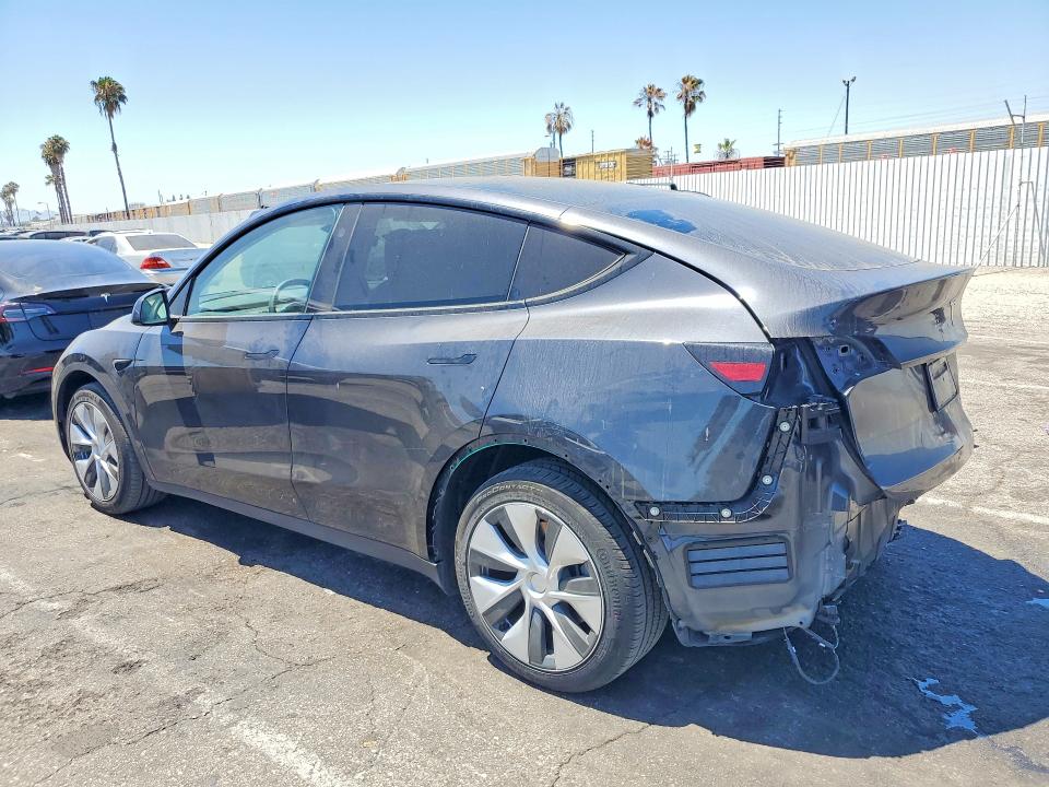 2024 Tesla Model Y მანქანა იყიდება აუქციონზე, vin: 7SAYGAEE8RF037534, აუქციონის ნომერი: 56101566