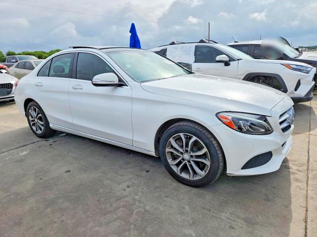 2015 Mercedes-benz C მანქანა იყიდება აუქციონზე, vin: 55SWF4KB7FU074961, აუქციონის ნომერი: 56225986