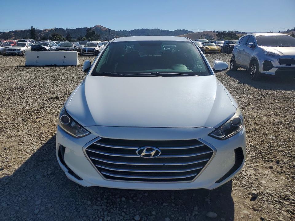 48965796 :رقم المزاد ، 5NPD84LFXHH033202 vin ، 2017 Hyundai Elantra مزاد بيع
