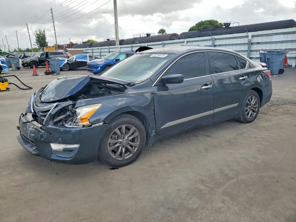 2015 Nissan Altima მანქანა იყიდება აუქციონზე, vin: 1N4AL3AP8FN897126, აუქციონის ნომერი: 59116476