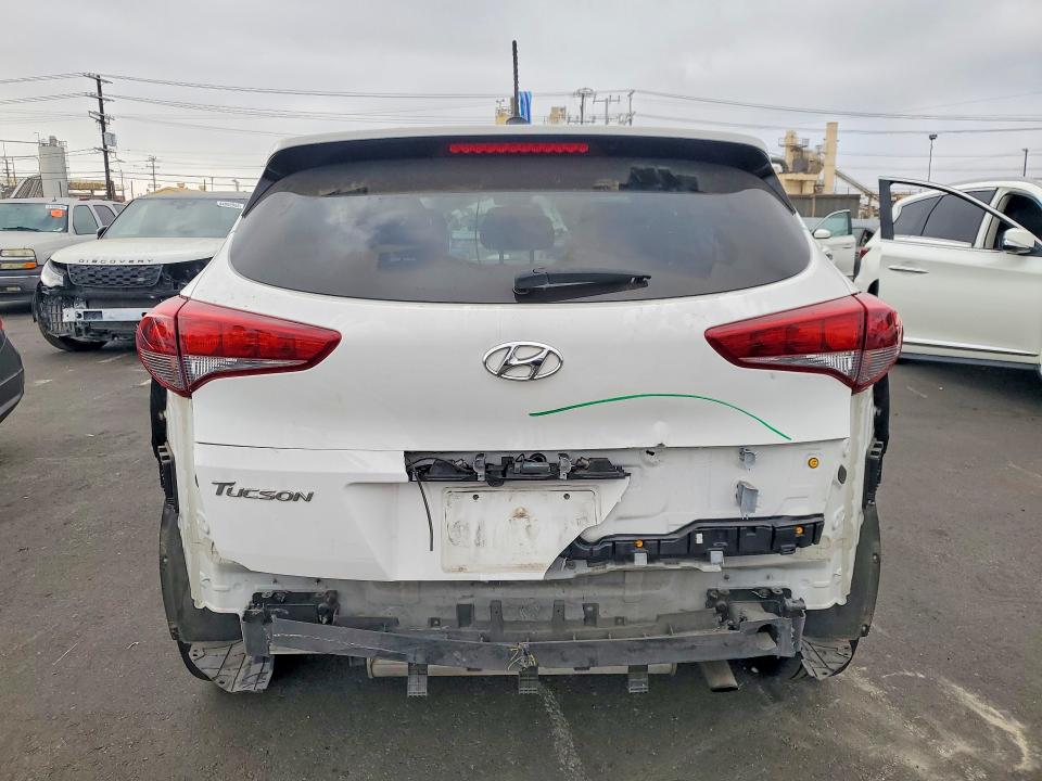 2017 Hyundai Tucson მანქანა იყიდება აუქციონზე, vin: KM8J23A48HU555439, აუქციონის ნომერი: 57611376