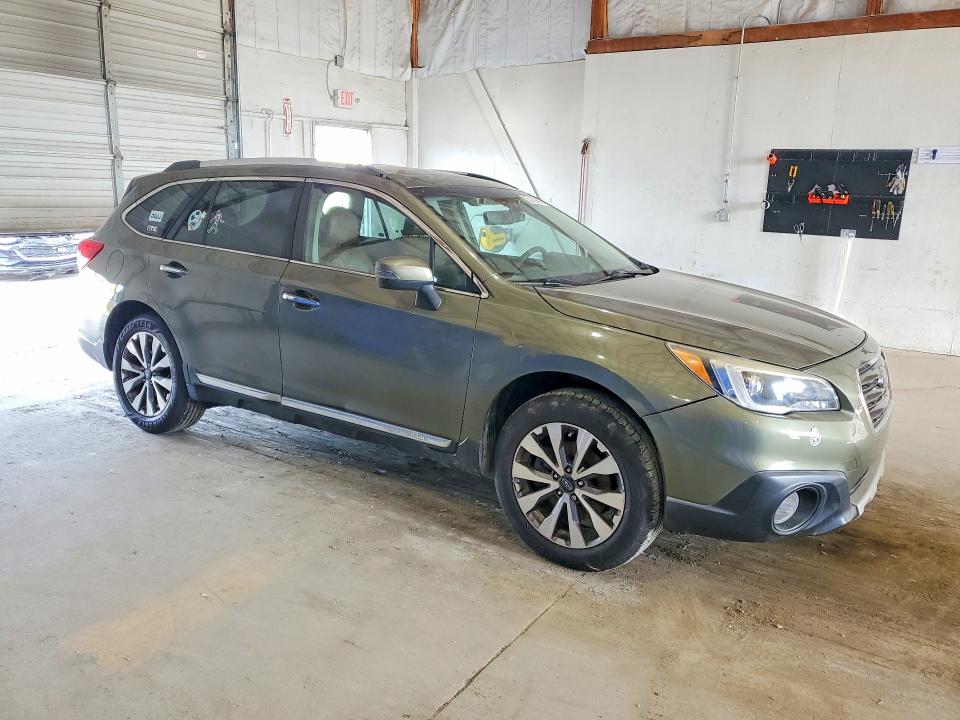 55220866 :رقم المزاد ، 4S4BSATC5H3376407 vin ، 2017 Subaru Outback مزاد بيع