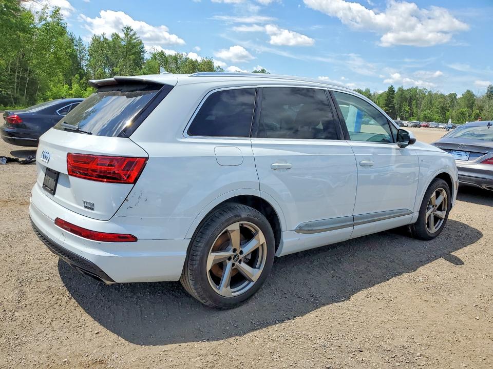 Продаж на аукціоні авто 2018 Audi Q7, vin: WA1MHAF79JD015735, номер лоту: 54011696