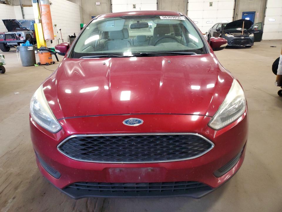 56369056 :رقم المزاد ، 1FADP3F20FL338843 vin ، 2015 Ford Focus مزاد بيع