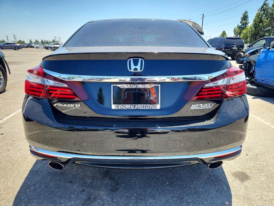 55328906 :رقم المزاد ، 1HGCR2F11HA020666 vin ، 2017 Honda Accord مزاد بيع