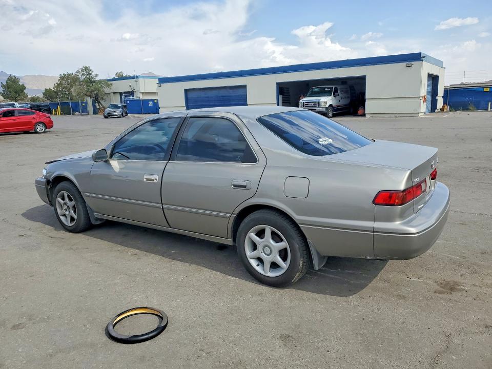 57259656 :رقم المزاد ، 4T1BG22K8VU079640 vin ، 1997 Toyota Camry مزاد بيع