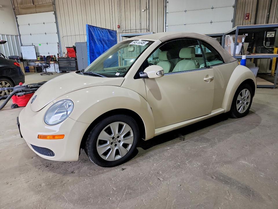 54976546 :رقم المزاد ، 3VWRG3AL8AM006430 vin ، 2010 Volkswagen New Beetle مزاد بيع