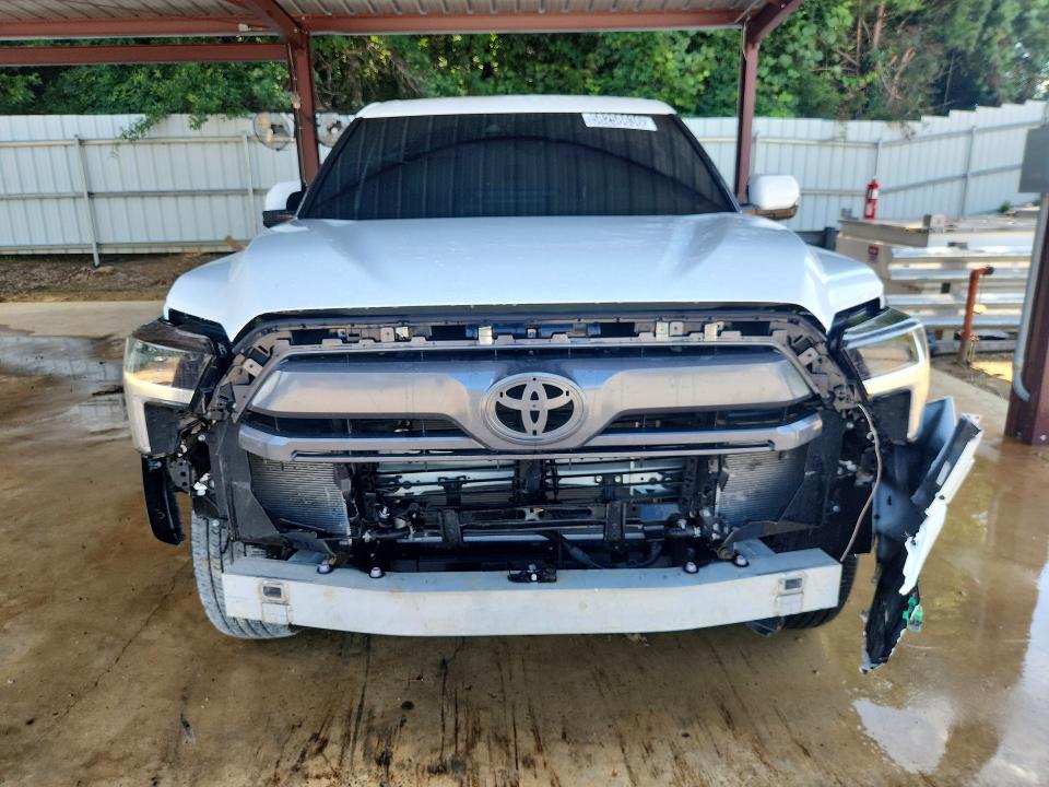 Продажа на аукционе авто 2026 Toyota Tundra, vin: 5TFJA5DB6TX348570, номер лота: 58258636