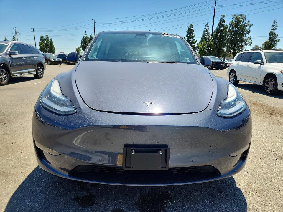 57562516 :رقم المزاد ، 5YJYGDEFXLF004761 vin ، 2020 Tesla Model Y مزاد بيع