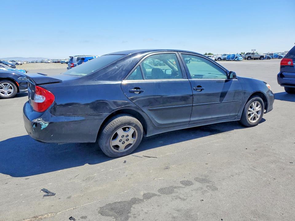 58510176 :رقم المزاد ، 4T1BF30K94U074781 vin ، 2004 Toyota Camry مزاد بيع