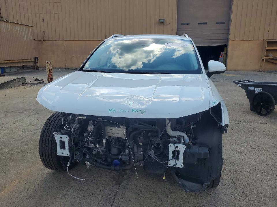 55489266 :رقم المزاد ، 3VVWX7B20NM049041 vin ، 2022 Volkswagen Taos مزاد بيع