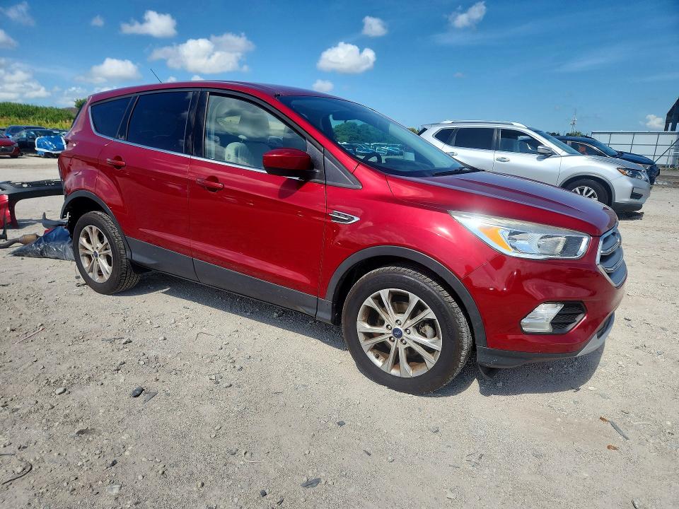 Продаж на аукціоні авто 2017 Ford Escape, vin: 1FMCU0GD4HUE02212, номер лоту: 58229806
