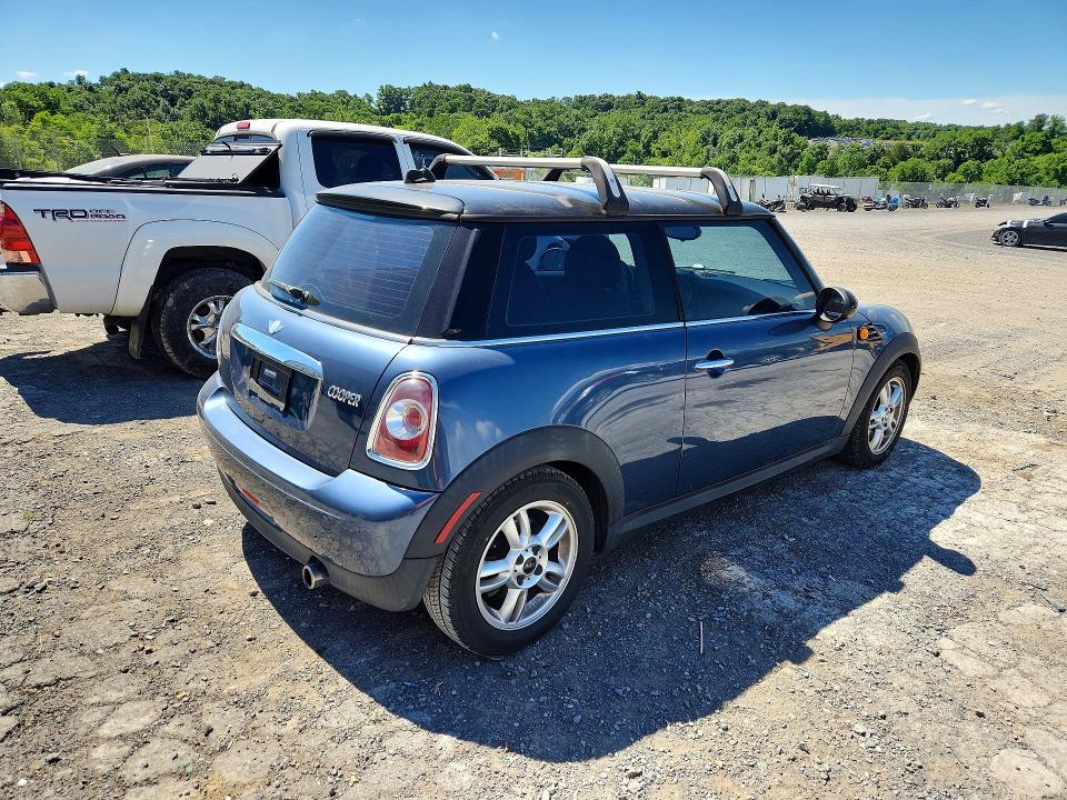 Продажа на аукционе авто 2011 Mini Cooper, vin: WMWSU3C59BT096957, номер лота: 57552876