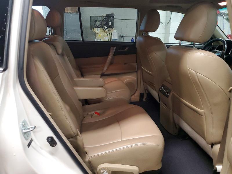 56831896 :رقم المزاد ، 5TDBK3EH5CS141134 vin ، 2012 Toyota Highlander مزاد بيع