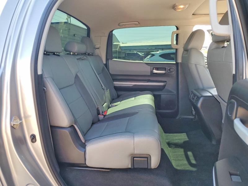 Продаж на аукціоні авто 2019 Toyota Tundra, vin: 5TFHY5F15KX810680, номер лоту: 85974475
