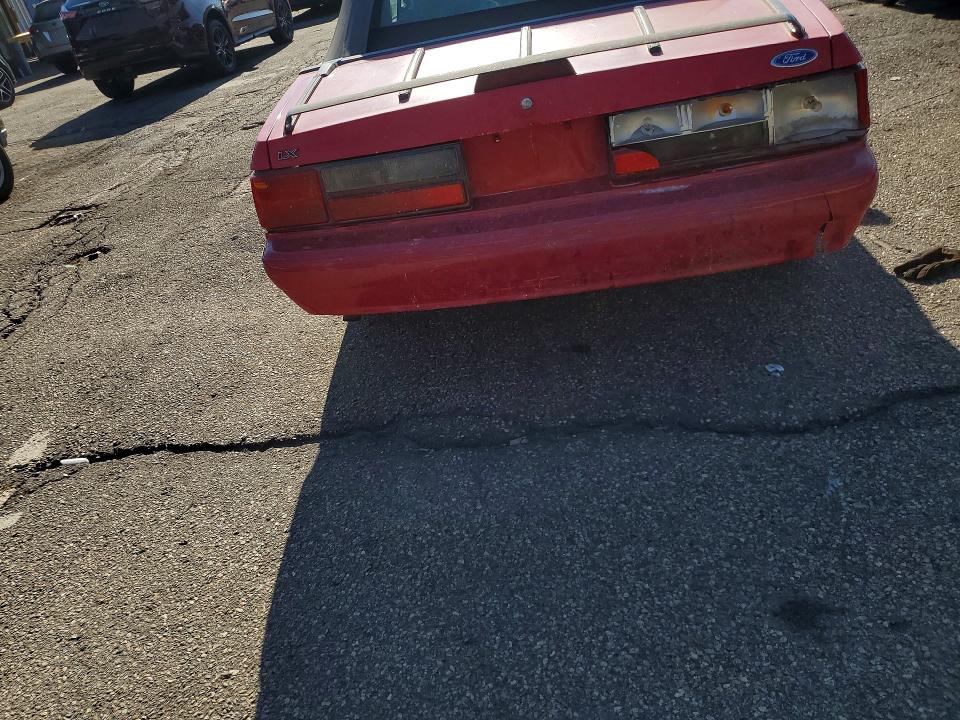 58483346 :رقم المزاد ، 1FACP44M4PF157931 vin ، 1993 Ford Mustang مزاد بيع