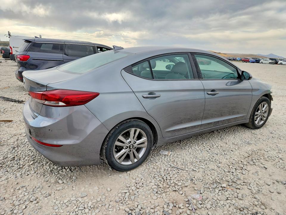 Продажа на аукционе авто 2018 Hyundai Elantra, vin: KMHD84LFXJU498702, номер лота: 57916166