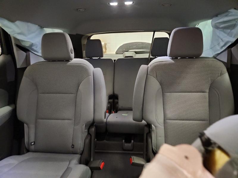 Продаж на аукціоні авто 2018 Chevrolet Traverse, vin: 1GNEVGKW9JJ178879, номер лоту: 58640056