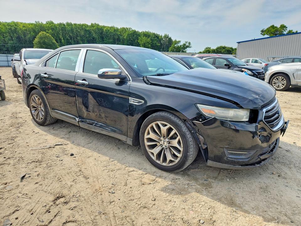 58817156 :رقم المزاد ، 1FAHP2F89DG204144 vin ، 2013 Ford Taurus مزاد بيع