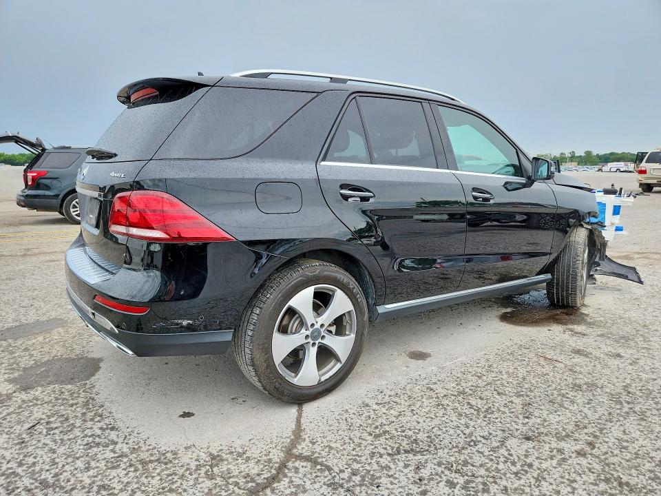 57391816 :رقم المزاد ، 4JGDA5HB0HA931620 vin ، 2017 Mercedes-benz Gle مزاد بيع