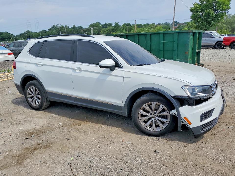 Продаж на аукціоні авто 2018 Volkswagen Tiguan, vin: 3VV2B7AX3JM099341, номер лоту: 58086746