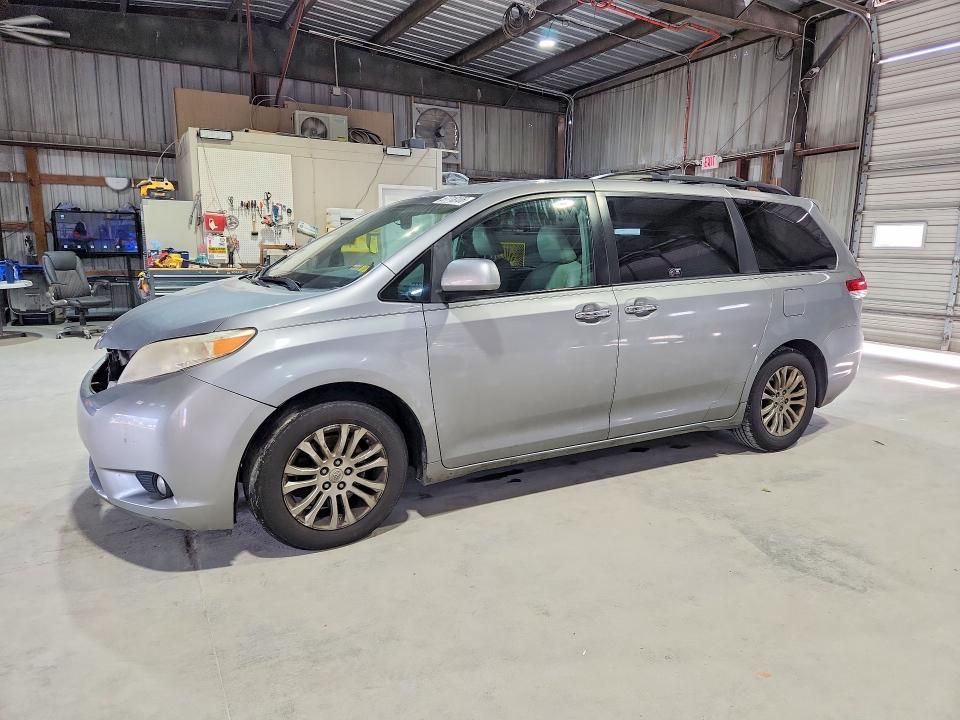 Aukcja sprzedaży 2011 Toyota Sienna, vin: 5TDYK3DC7BS106710, numer aukcji: 57718106
