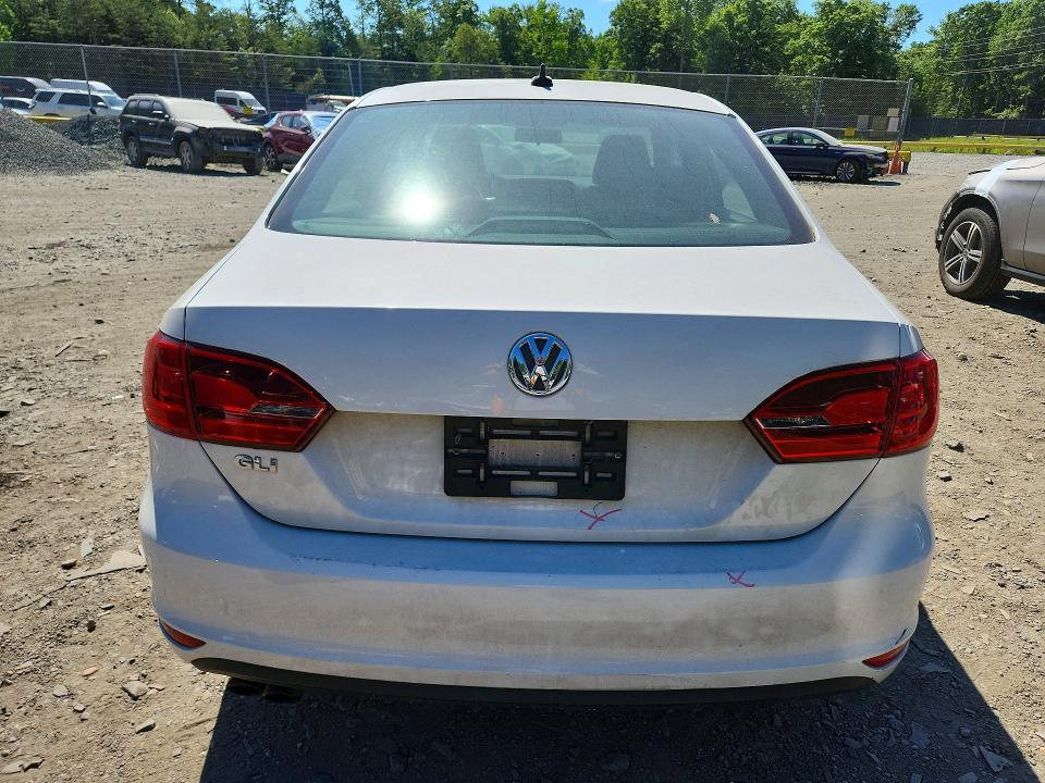 2013 Volkswagen Jetta მანქანა იყიდება აუქციონზე, vin: 3VW4A7AJ4DM239730, აუქციონის ნომერი: 51829036
