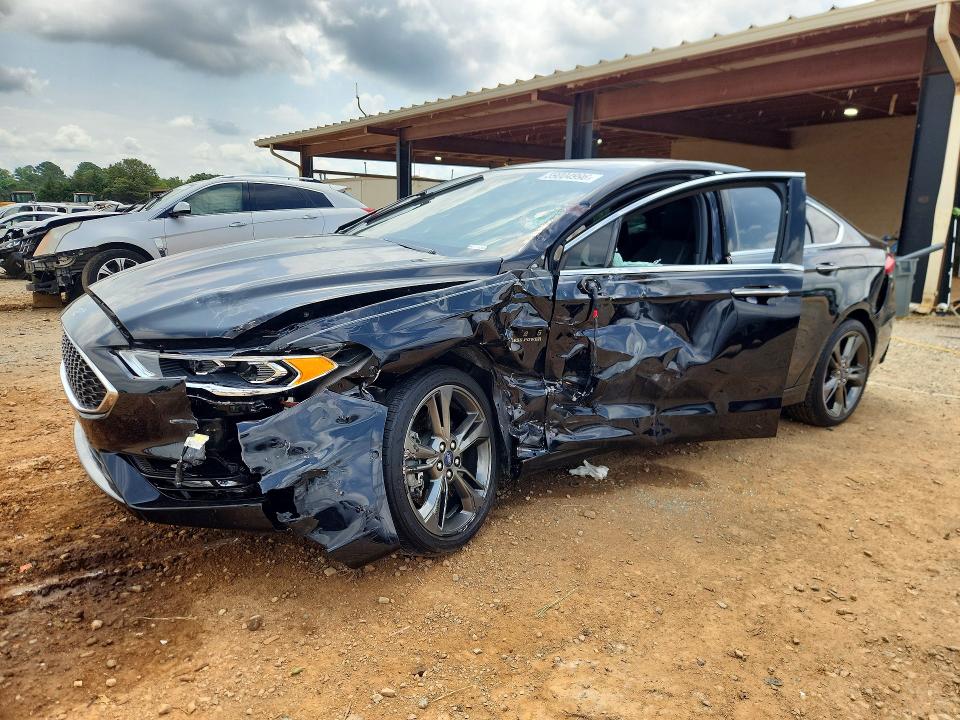 59004996 :رقم المزاد ، 3FA6P0VP1KR101987 vin ، 2019 Ford Fusion مزاد بيع